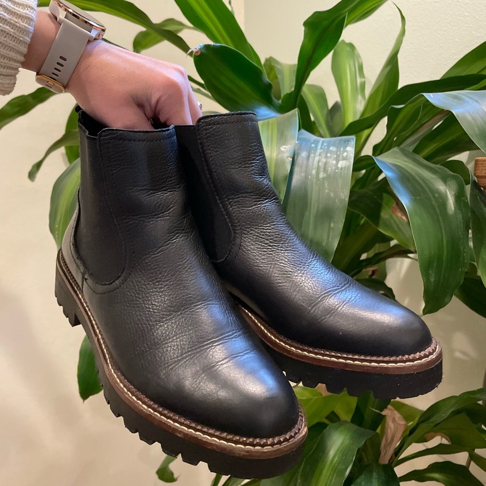 Caslon Miller Chelsea Black Boots